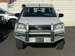 2019 Toyota
Hilux SR