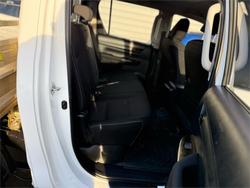 2019 Toyota
                Hilux SR