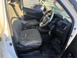 2019 Toyota
Hilux SR
