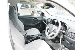 2023 Isuzu
D-MAX SX