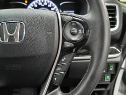 2018 Honda Odyssey VTi-L 5th Gen MY18 Platinum White