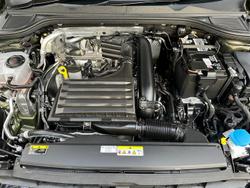 2022 Volkswagen
Golf 110TSI R-Line