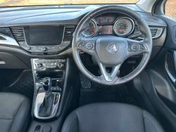 2017 Holden
Astra RS-V