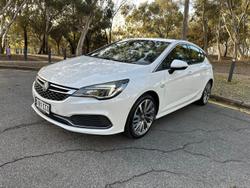 2017 Holden
Astra RS-V
