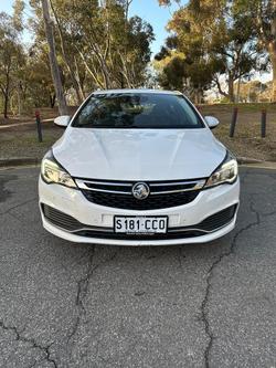 2017 Holden
Astra RS-V