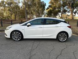 2017 Holden
Astra RS-V