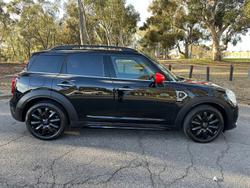 2018 MINI
Countryman Cooper S