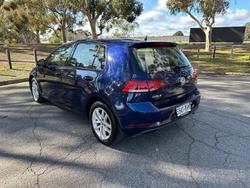 2017 Volkswagen
Golf 110TSI