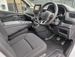 2025 Renault
Trafic Premium
