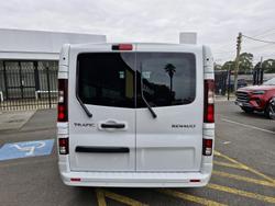 2025 Renault
Trafic Premium
