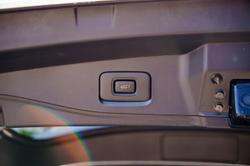 2024 Isuzu
MU-X LS-T