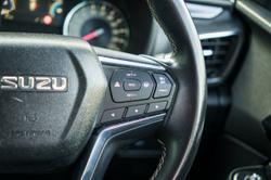 2023 Isuzu
MU-X LS-T
