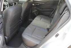 2025 Subaru
Outback AWD Touring XT
