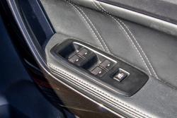 2019 Ford
                Everest Titanium