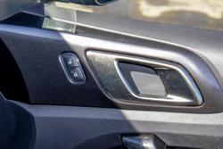 2019 Ford
Everest Titanium