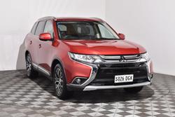 2018 Mitsubishi
Outlander LS