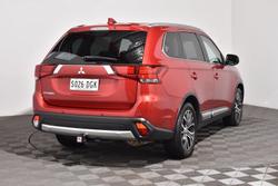 2018 Mitsubishi
Outlander LS