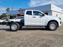 2025 Isuzu
D-MAX SX