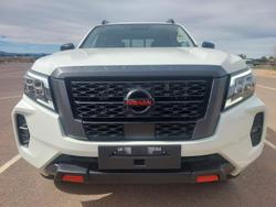 2025 Nissan
Navara PRO-4X