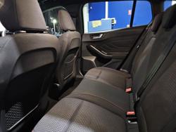 2019 Ford
Focus ST-Line
