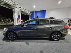 2019 Ford
Focus ST-Line