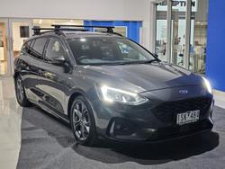 2019 Ford
Focus ST-Line