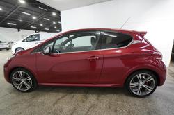 2013 Peugeot
208 GTi
