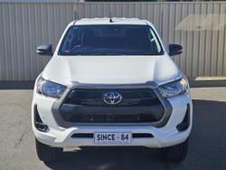 2021 Toyota
Hilux SR