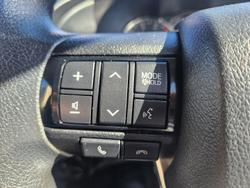 2021 Toyota
Hilux SR
