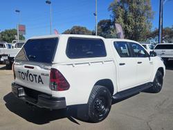 2021 Toyota
Hilux SR