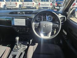 2021 Toyota
Hilux SR