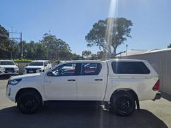 2021 Toyota
Hilux SR