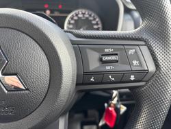 2024 Mitsubishi
Triton GLX+