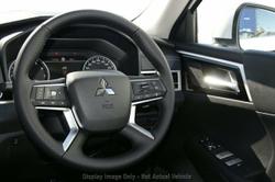 2025 Mitsubishi
Outlander Aspire