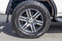 2020 Toyota Fortuner GXL GUN156R 4X4 Dual Range Glacier White