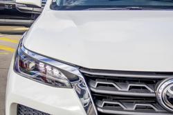 2020 Toyota Fortuner GXL GUN156R 4X4 Dual Range Glacier White