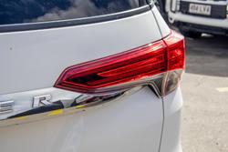 2020 Toyota Fortuner GXL GUN156R 4X4 Dual Range Glacier White