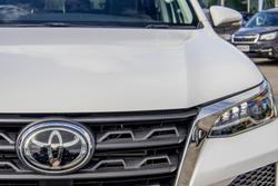 2020 Toyota Fortuner GXL GUN156R 4X4 Dual Range Glacier White