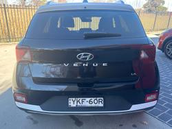 2019 Hyundai
Venue Elite