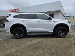 2025 Isuzu
MU-X X-TERRAIN