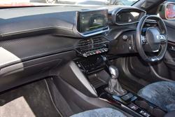 2022 Peugeot 2008 GT