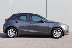 2018 Mazda
                2 Neo