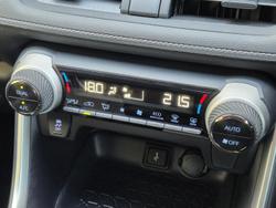 2021 Toyota
RAV4 GX