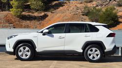 2021 Toyota
RAV4 GX