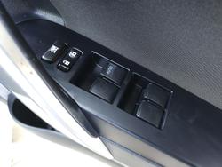 2013 Toyota
Corolla Ascent Sport