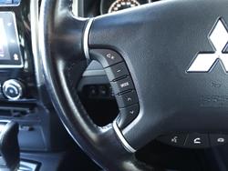 2015 Mitsubishi
Pajero Exceed