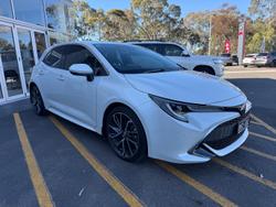 2020 Toyota
                Corolla ZR
