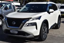 2022 Nissan
                X-TRAIL ST-L