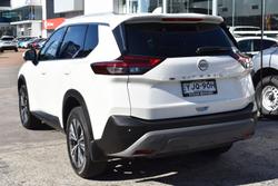 2022 Nissan
                X-TRAIL ST-L
