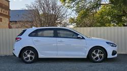 2021 Hyundai
                i30 